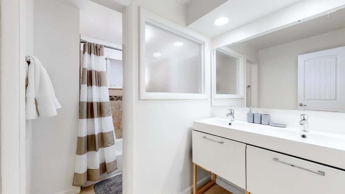 Great Family Upper Unit 3 Bedrooms King Beds DEN Buitenkant foto